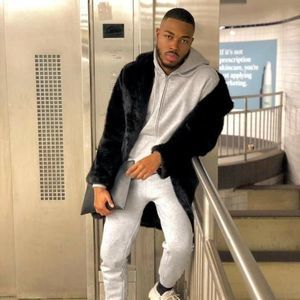 Meet your Posher, Wayne